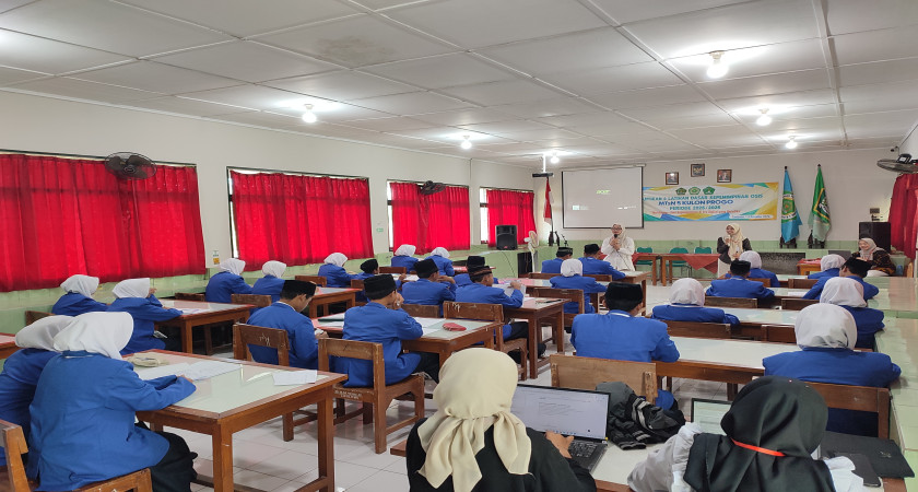 LDK OSIS MTsN 5 Kulon Progo Hadirkan Materi Leadership dan Pengenalan Organisasi dengan Suasana Seru dan Inspiratif