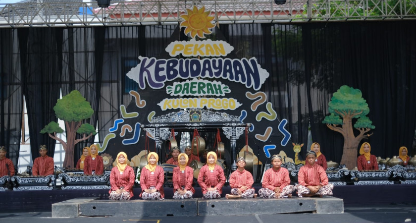 Tim Karawitan MTsN 5 Kulon Progo Unjuk Gigi di Pekan Kebudayaan Daerah Kulon Progo