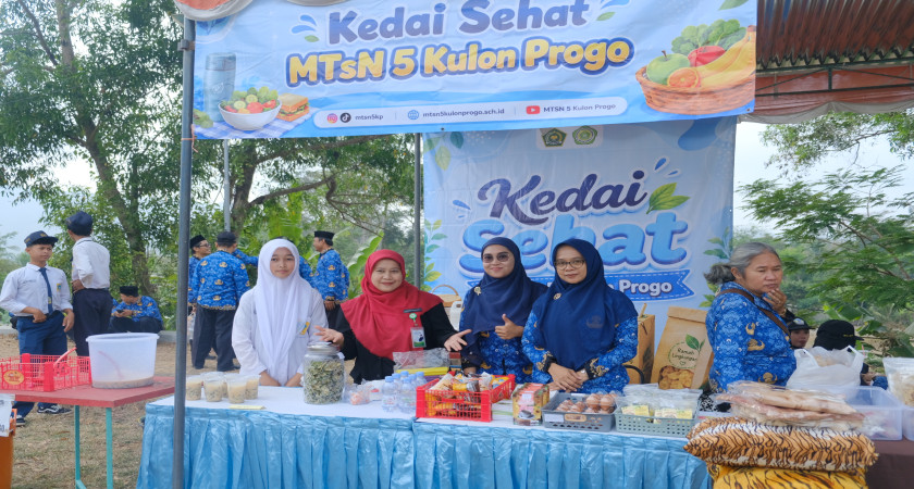 Semarakkan HUT ke-81 RI, MTsN 5 Kulon Progo Gelar Kedai Sehat di Lapangan Sidowayah