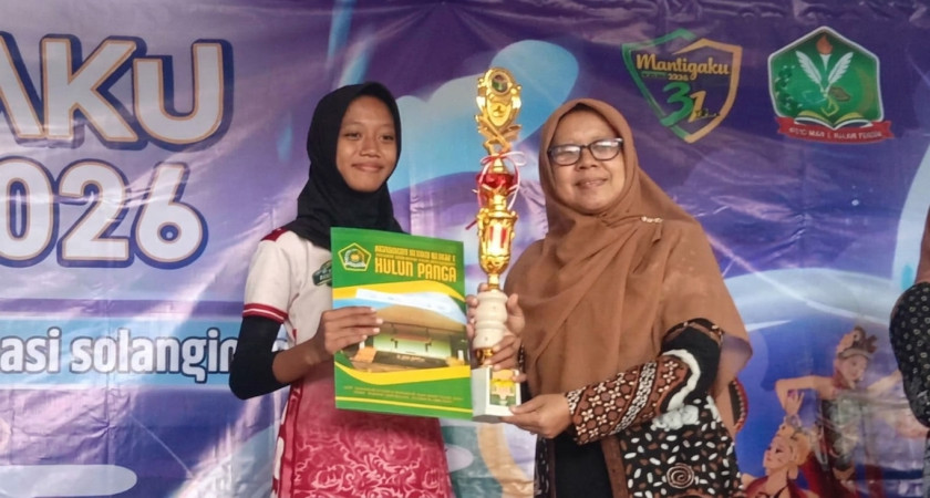 Tampil Tangguh di Mantigaku Fest 2026, Tim Voli Putri MTsN 5 Kulon Progo Bawa Pulang Trofi Juara 3