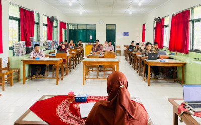 Matangkan Agenda Akhir Tahun Ajaran, MTsN 5 Kulon Progo Gelar Rapat Dinas Intensif