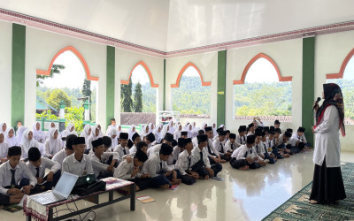 Save Your Future! Siswa MTsN 5 Kulon Progo Diajak Bijak Menata Masa Depan dan Menghindari Pernikahan Dini