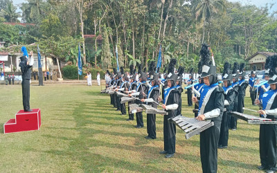 Drumband MTsN 5 Kulon Progo Sukses Kawal Prosesi Pengibaran dan Penurunan Bendera HUT ke-80 RI