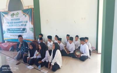 Tim Hadroh MTsN 5 Kulon Progo Meriahkan Pengajian Maulid Nabi Muhammad SAW