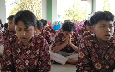 Lantunan Asmaul Husna Terdengar Nyaring di MTs N 5 Kulon Progo