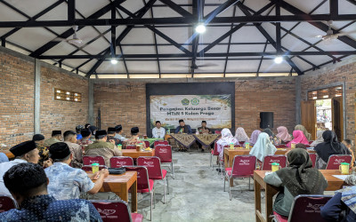 Perkuat Resonansi Ketakwaan, Keluarga Besar MTs N 5 Kulon Progo Bahas Kunci Sukses Karir dan Rumah Tangga