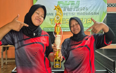 Sabet Gelar Juara I Tenis Meja Ganda Putri, Fiona dan Ayunda Harumkan Nama MTsN 5 Kulon Progo di Ajang PKM 2025