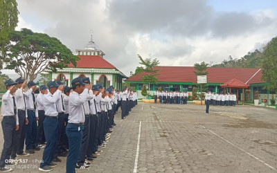 MTsN 5 Kulon Progo Gelar Upacara Bendera Meriah dalam Rangka Hari Sumpah Pemuda