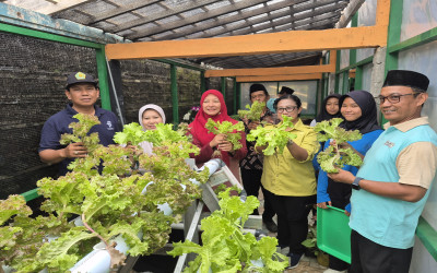 DLH Kulon Progo Apresiasi Inovasi Hijau MTsN 5 Kulon Progo dalam Field Trip Adiwiyata: Langkah Nyata Menuju Madrasah Adiwiyata Berprestasi