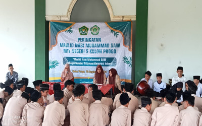 MTsN 5 Kulon Progo Gelar Pengajian Peringatan Maulid Nabi Muhammad SAW