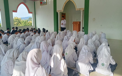 Tingkatkan Disiplin dan Bakat, MTsN 5 Kulon Progo Gelar Pembinaan Kesiswaan