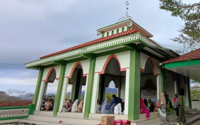 MTsN 5 Kulon Progo Gelar Pengajian Keluarga Besar dengan Tema “Merajut Ukhuwah, Mengenal Kebersamaan”